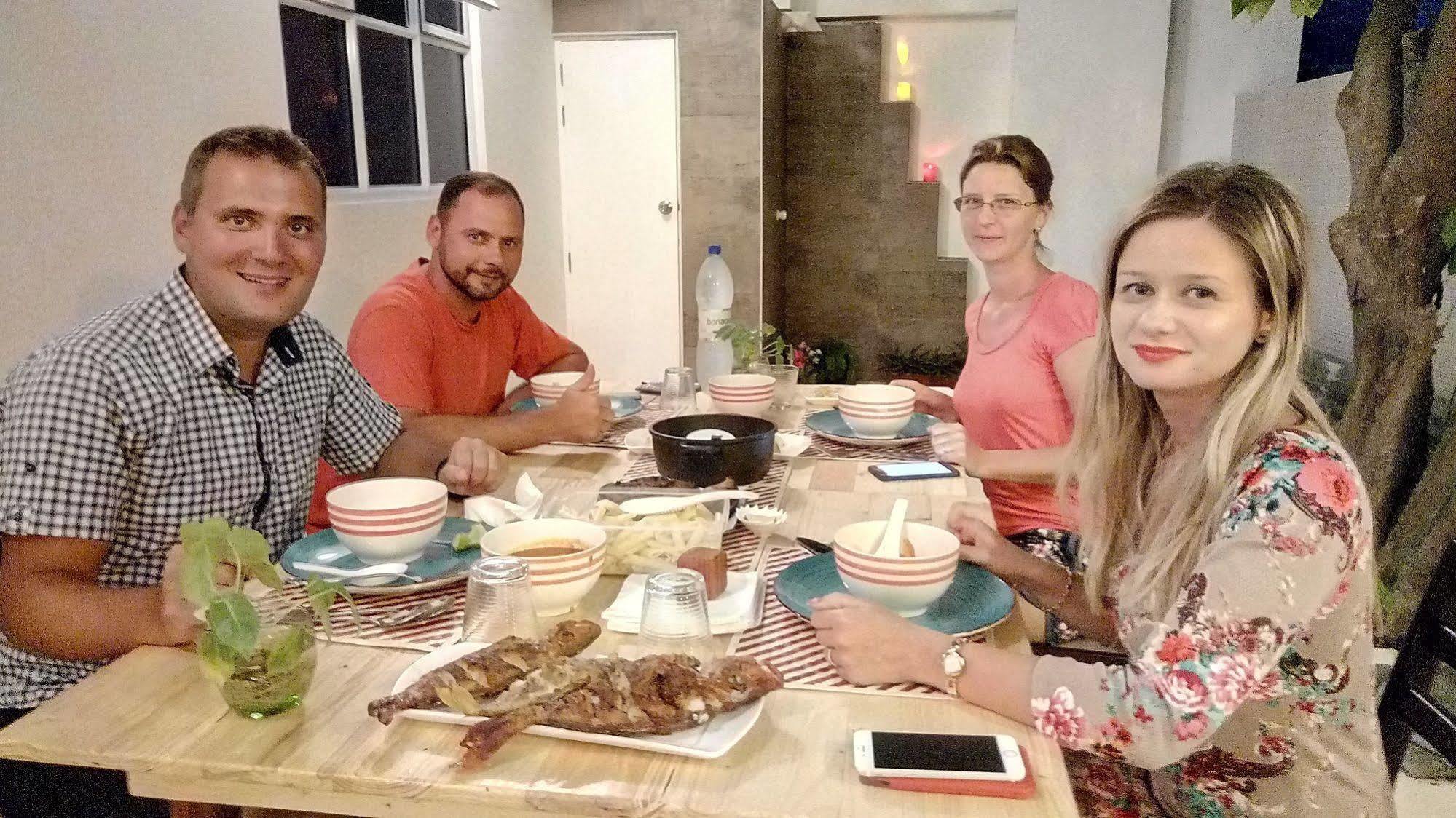 Select Village מאפושי מראה חיצוני תמונה